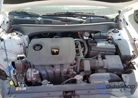 2019 Kia Forte Gt Line z USA, uszkodzony, nr VIN 3KPF34AD8KE033994